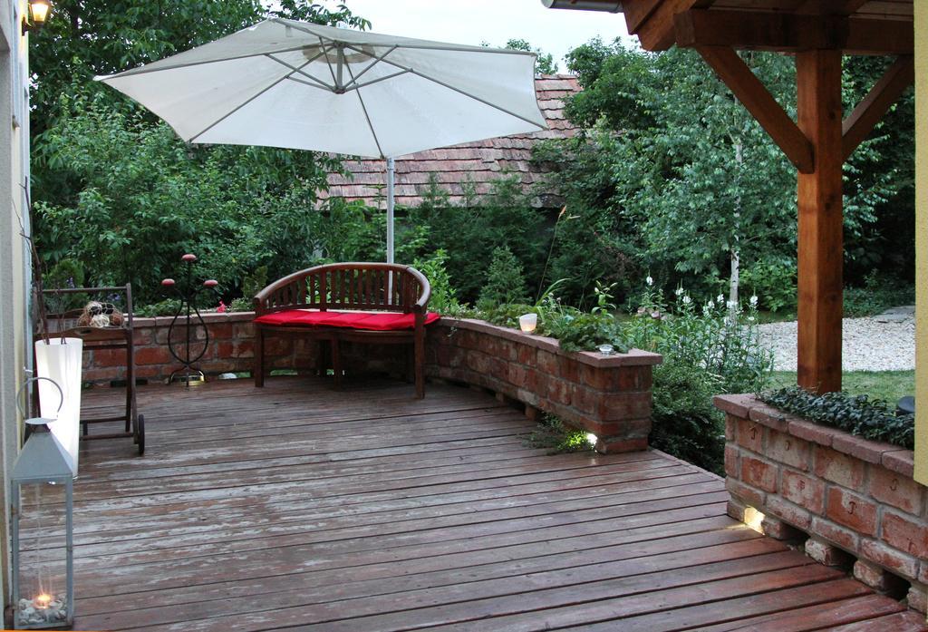 Koszeghegyalja Vendeghaz Hotel Horvátzsidány Екстериор снимка
